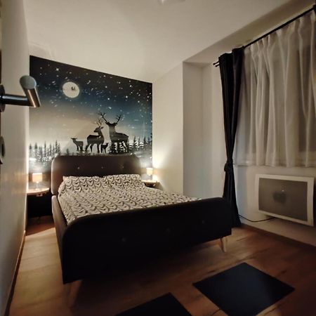 Mons Apartments ยาโฮรินา ภายนอก รูปภาพ